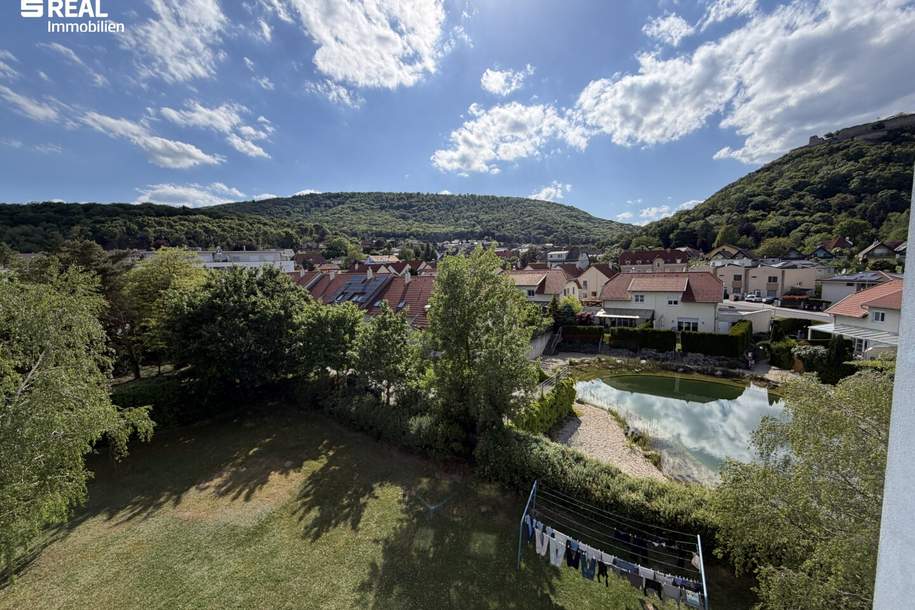 Zwei-Zimmer Wohnung mit traumhaftem Ausblick und Balkon, Wohnung-kauf, 180.000,€, 2410 Bruck an der Leitha