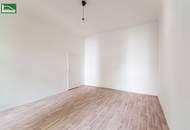 Ideal WG geeignet! Innenhof gerichtete Altbau-Wohnung nahe U4 und U6 in Sechshaus!