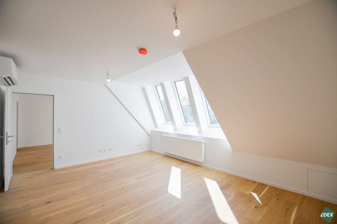 Erstbezug nach Sanierung: Schöne 2-Zimmer-Wohnung mit Top-Anbindung