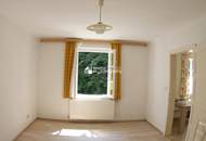 Renovierungsbedürftige Landhäuser viel Grund - Gesamtfläche 4032 m² !!! Renovierung und Schönheitsreparaturen sind erforderlich, dennoch sofort beziehbar.