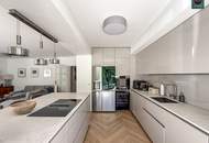 Sievering: Luxuriöse Garten-Oase mit Depot-Gebäude, Pool & Tiefgarage