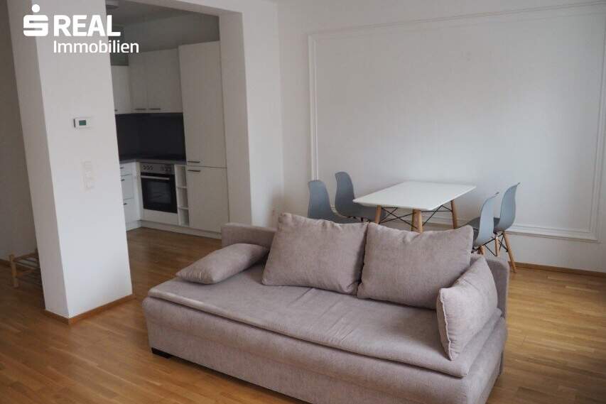 Schöne 2-Zimmer Wohnung bzw. Büro mit kleinem Balkon, Wohnung-miete, 599,01,€, 3350 Amstetten