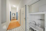 Geräumiges 3-Zimmer Büro mit großen Lagerräumen und eigener Einfahrt, Nähe Landstraße