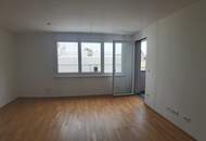 Moderne 2-Zimmer-Loggiawohnung in der Koloniestraße!