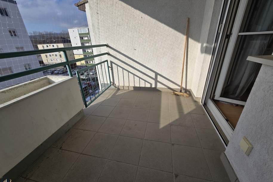 3-Zimmer Dachgeschoßwohnung + Loggia für die kleine Familie!, Wohnung-kauf, 181.000,€, 7000 Eisenstadt(Stadt)
