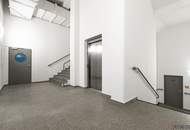 ERSTBEZUG nach Sanierung | Komplett hofseitiges Loft mit Balkon | Raumhöhe bis zu ca. 4,95 m | Büro/Praxis Nutzung und Kurzzeitvermietung möglich