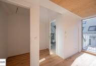 Erstbezug im Dachgeschoss mit offener Galerie-Ebene und tollen Lichtverhältnissen