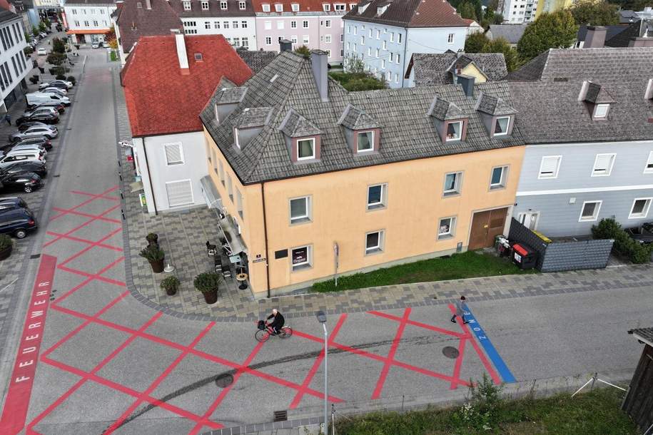 Ertragsobjekt mit 4 Wohneinheiten und 2 Geschäftslokalen, Haus-kauf, 749.000,€, 4800 Vöcklabruck