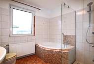 3-Zimmer-Bungalow auf 870 m² Grund mit neuem Dach und Pelletszentralheizung