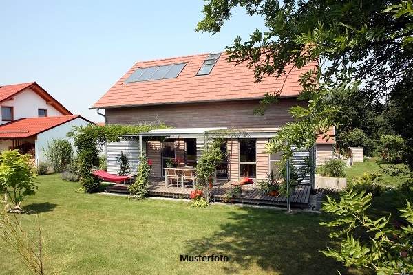 Freistehendes achteckiges Einfamilienhaus mit Carport, Gewerbeobjekt-kauf, 718.000,€, 4893 Vöcklabruck