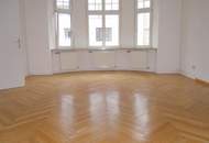 Große 5-Zimmer-Wohnung mit Balkon - WG-tauglich - verfügbar ab November 2026