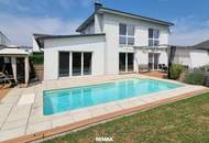 Modernes Einfamilienhaus mit Pool und Garage in Spratzern
