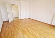 FERNBLICK, TERRASSENHIT, 61 m2 Dachgeschoß mit 48 m2 Terrasse, Wohnküche, 1 Zimmer, Wannenbad, Parketten, Holbeingasse