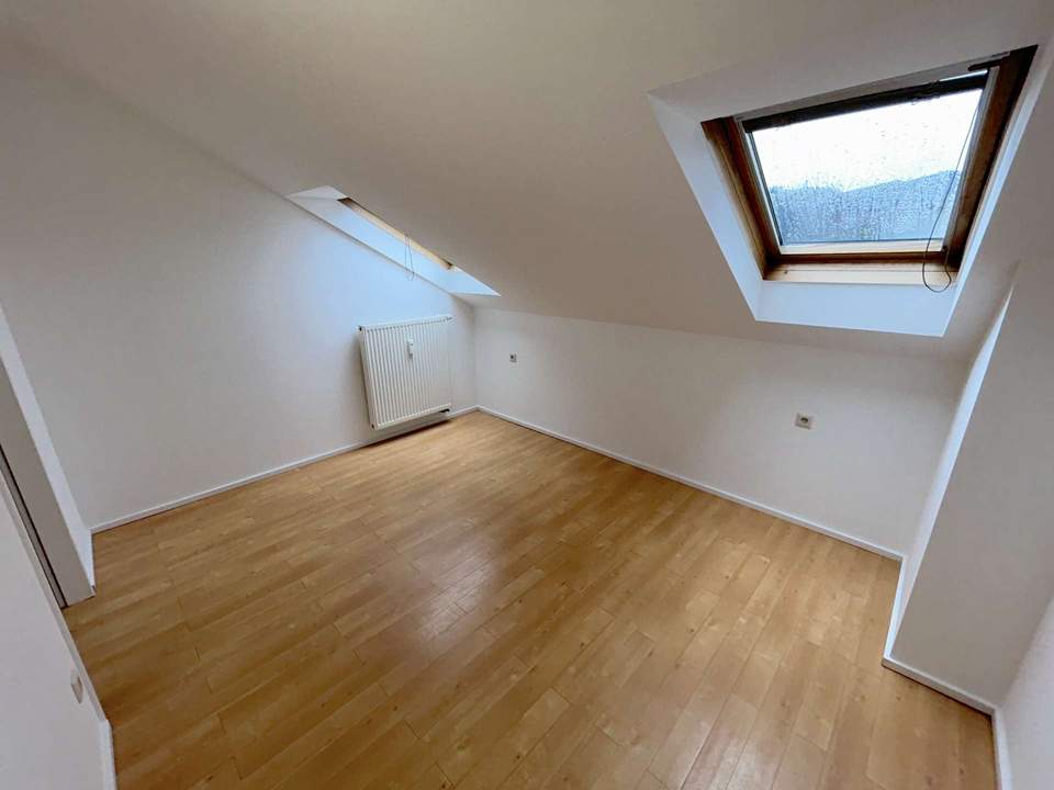 Ab April verfügbar: Single Hit im Liezener Zentrum