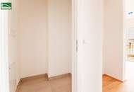 Alles was man sich wünscht – kostengünstige Heizung/“Kühlung“ über Erdwärme, PV-Anlage, weitläufige Grünflächen