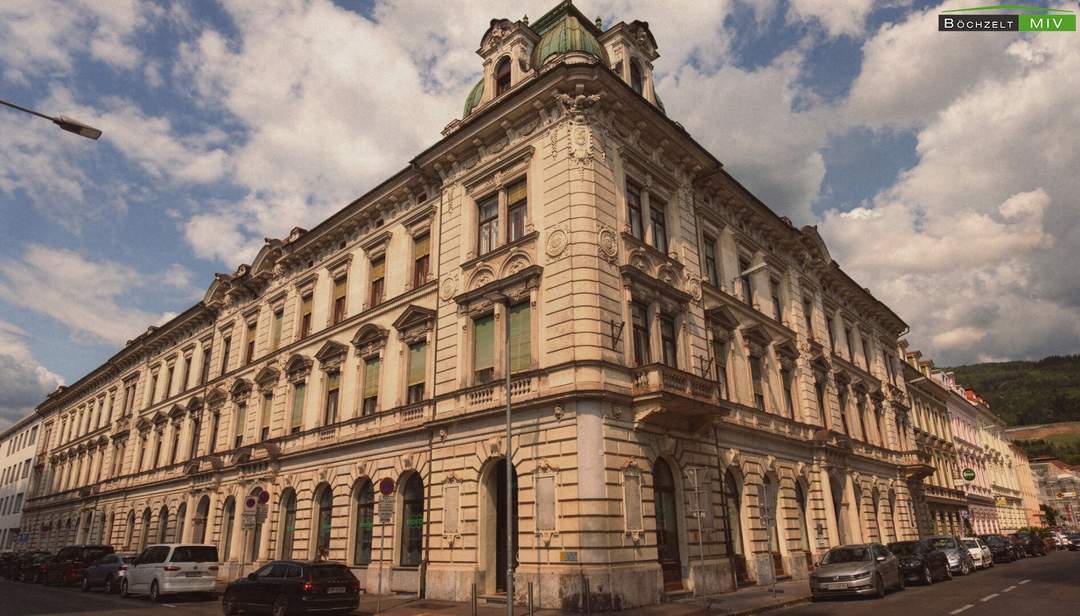 Luxuriöse Altbauwohnung mit großer Wohnküche, möbliertem Schrankraum &amp; sonnigem Eckbalkon im Kremplhof - Leoben Josefee
