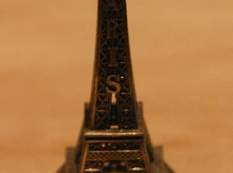 Statue vom Eiffelturm, 10 €, Haus, Bau, Garten-Geschirr & Deko in 1160 Ottakring