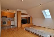 2-Zimmer-Wohnung im 1. OG