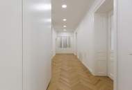 Laurentiusplatz - Erstbezug nach Generalsanierung, zentraler 5 Zimmer Altbau