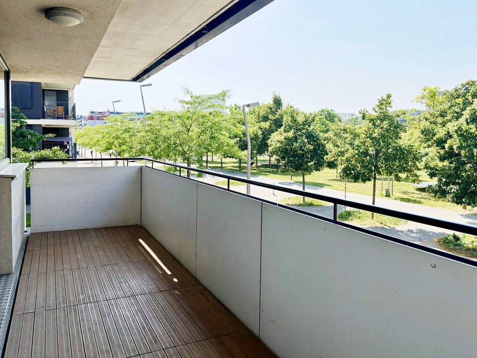 TOLLER PARKBLICK - PERFEKT ANGEBUNDEN - GROSSER BALKON !!!