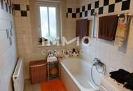 GÜNSTIGE SCHÖNE, SONNIGE UND RUHIGE 3-ZIMMER-WOHNUNG IM 2. OG MIT EIGENEM GARTENANTEIL UND PARKPLATZ