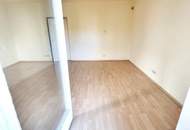 Absolute Grün- und Ruhelage! Gebraucht. Gepflegt. Geliebt! Perfekt aufgeteilte 3-Zimmer + separate Küche / 2 Balkone / Viele Möglichkeiten! Ruhig wohnen, gut leben!