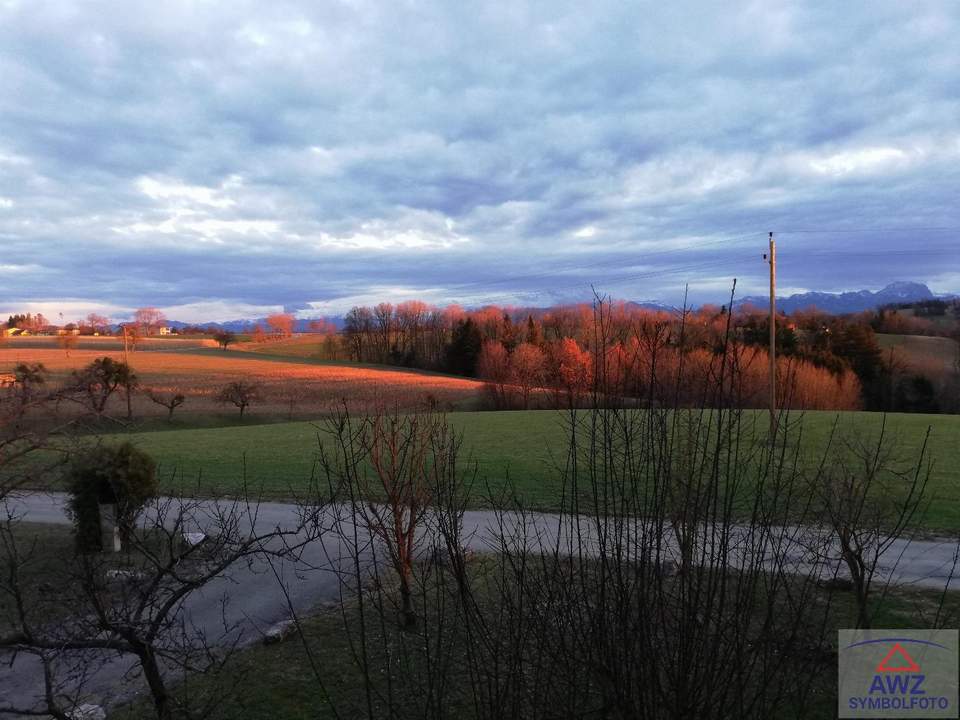 Baumeister-Grundstück: Großer Baugrund in ländlicher Lage!