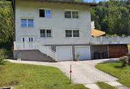 Zweifamilienwohnhaus mit Wohnrecht in idyllischer Einzellage des Alpenvorlandes