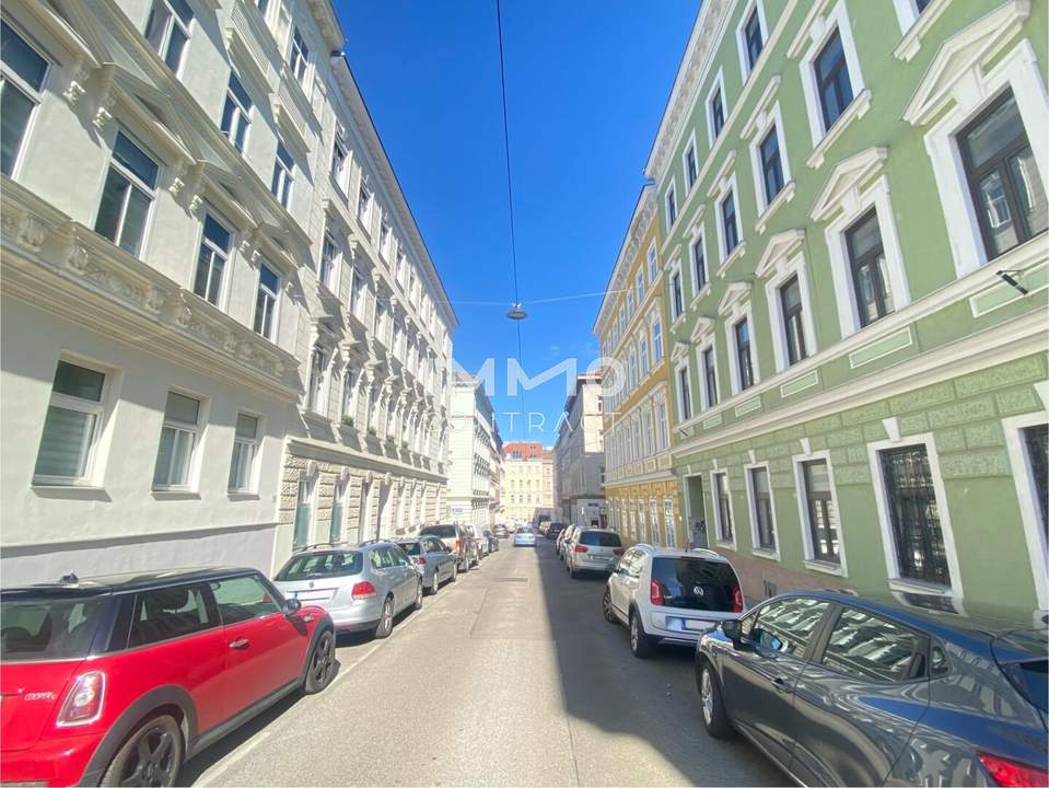 Investment - Chance - Anlage ALTBAU 3 Zimmer Eck-Wohnung - WÄHRING