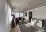 "Kleingartenhaus mit Pool"