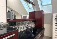 Exklusive Wohneinheit im Eckreihenhaus mit Luxusgarten &amp; Pool // Exclusive unit in a corner townhouse with a luxurious garden and pool //