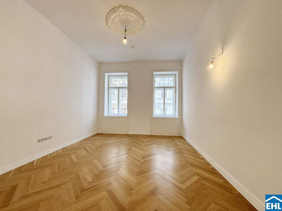 Eleganter Altbau mit modernem Penthouse-Dachausbau