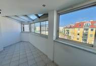 NEUER PREIS! Charmante Maisonette-Wohnung mit großer, sonniger Dachterrasse in Wiener Neudorf zum KAUF