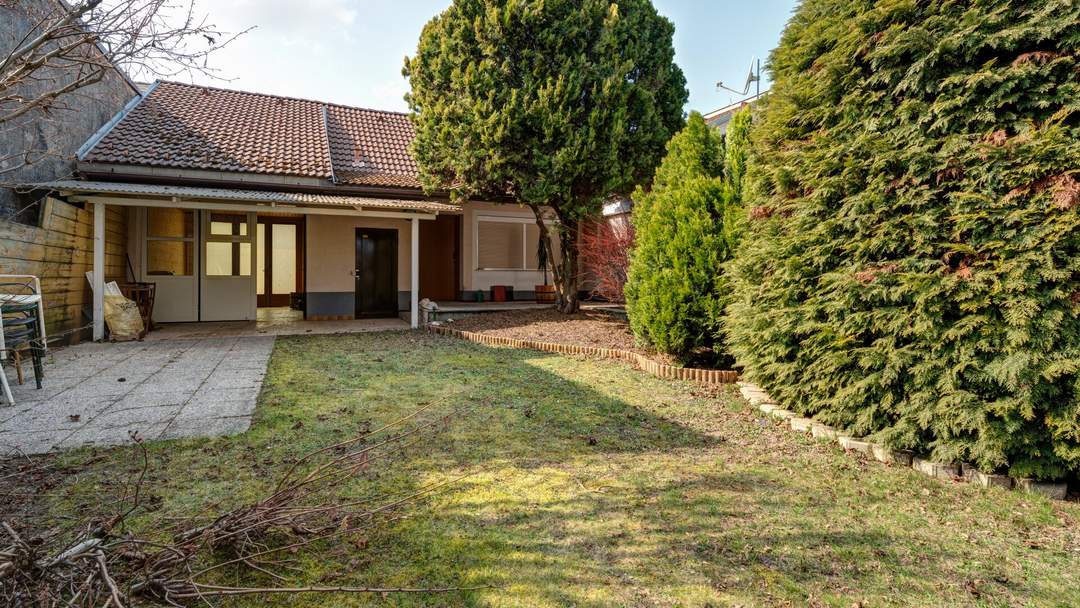 NUR 10 Minuten von Wien! Sanierungsbedürftiges Juwel mit großem Garten - Leopoldsdorf im Marchfeld