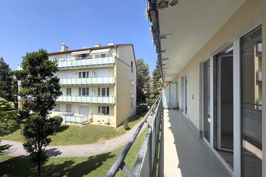 Erstbezug nach Teilsanierung, Terrassenwohnung im Grünen // First occupancy after part-renovation, Terrace Apartment in the greenery //, Wohnung-miete, 1.615,78,€, 1190 Wien 19., Döbling