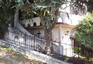 Exklusives Weingartendomizil - geschützte Alleinlage mit unverbauter Fernsicht - viel Platz auf mehreren Ebenen! Großer Wohnraum + ebenerdiger Wohnkeller (Provisionsfrei)