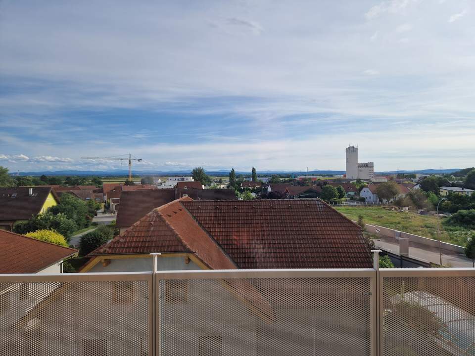 BEFRISTETE PREISREDUKTION: HOCH HINAUS - TRAUMHAFTE DACHGESCHOSSECKWOHNUNG MIT IMPOSANTER SONNENTERRASSE UND FERNBLICK - PROVISIONSFREI