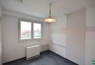 Sanierungsbedürftige Eigentumswohnung mit großzügiger Terrasse