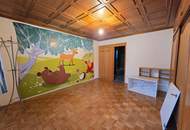 Haus mit zwei Wohneinheiten und Gartenidylle