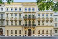 Elegante Altbauwohnung in revitalisiertem Palais in Zentrumsnähe