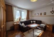 Mehr als ein Zuhause: Ein Refugium für Mensch und Tier - Zweifamilienhaus mit Doppelgarage und Stallgebäude