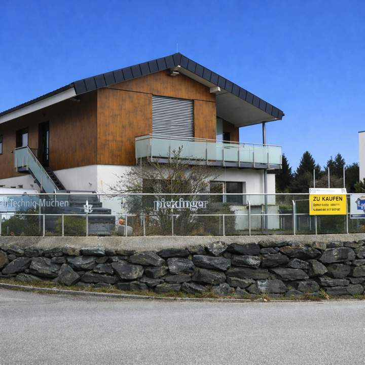 Exklusive Gewerbeimmobilie mit repräsentativer Wohneinheit