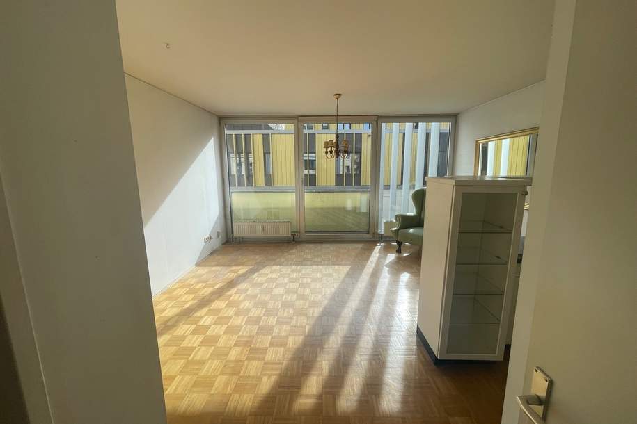 Zentral gelegene 2 - Zimmerwohnung mit Loggia nahe MUMUTH und Stadtpark, Wohnung-kauf, 226.000,€, 8010 Graz(Stadt)