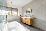 Vielseitige Liegenschaft mit zwei Wohnhäusern, Wirtschaftsgebäuden, Nutzflächen und Wald