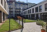 ++ Top Investition ++ Befristet vermietete Altbauwohnung + saniert + Balkon