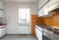 EIN- ODER ZWEIFAMILIENHAUS, gute Substanz, Modernisierungsbedarf