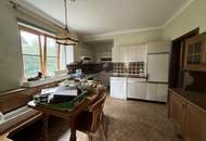 Einfamilienhaus mit viel Platz & großem Garten im Ortskern von Krummnussbaum!