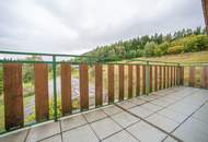 Großzügige 2-Zimmer Wohnung mit Balkon und Dachboden