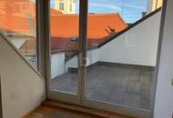 MITTEN IN DER STADT: VOLL SANIERT MIT SCHLOSSBERG-AUSBLICK