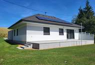 Neuwertiger Bungalow mit großem Grundstück